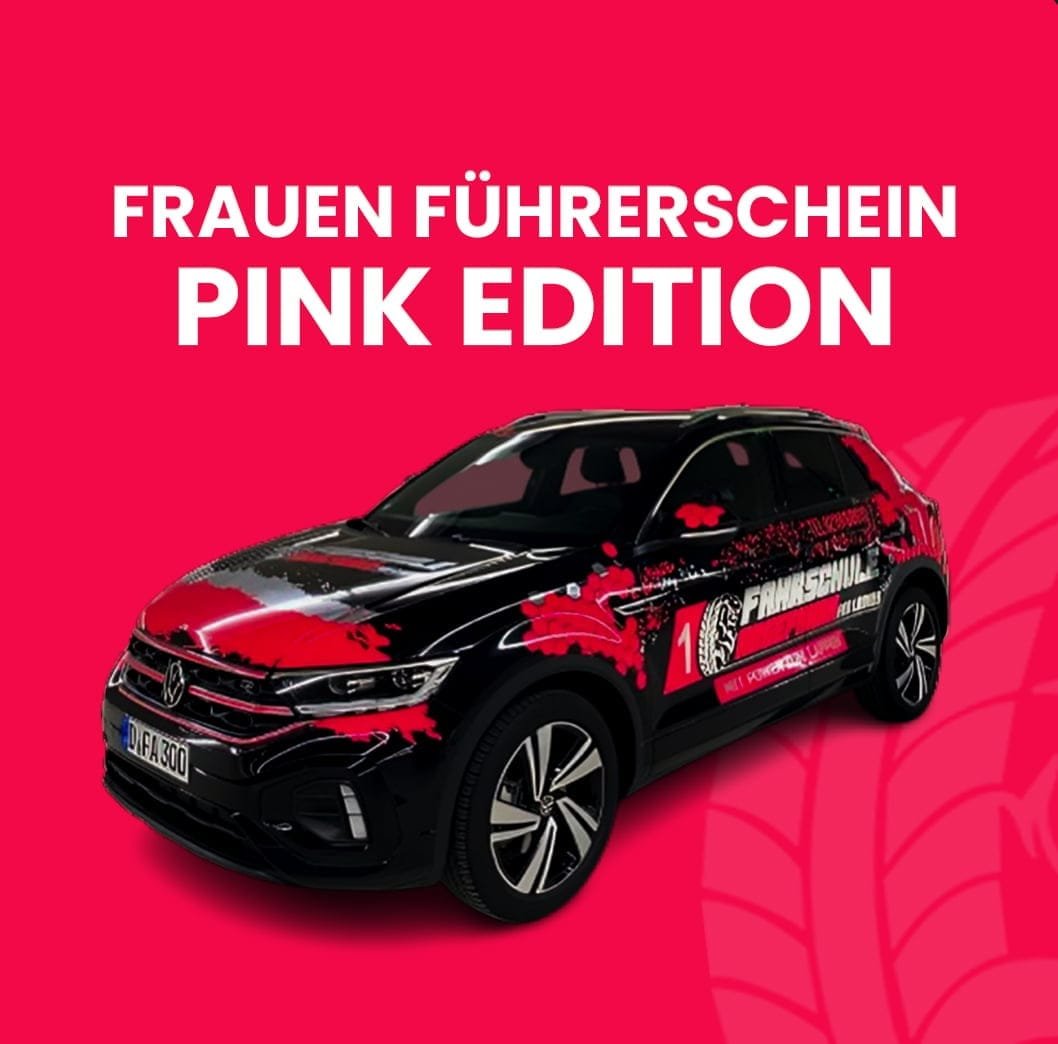 Fahrschulauto vom Frauen Führerschein