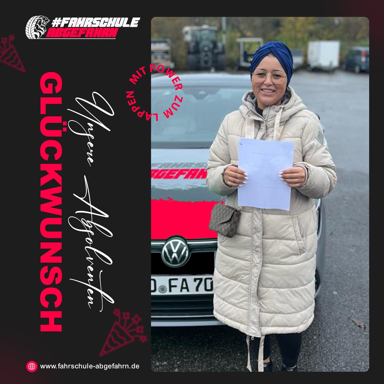 Schülerin besteht Frauen Führerschein